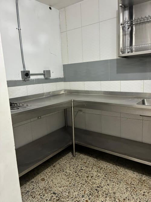 Local en arriendo en El Velódromo, Medellín, 110 m² · foto 9 de 11