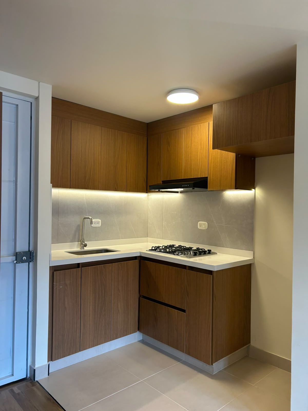 Apartamento en venta en Fontibon, Bogotá · foto 3 de 8