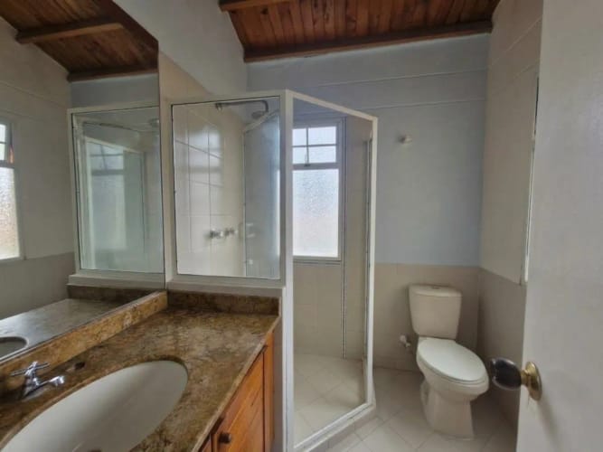 Casa de 4 alcobas en venta en El Tambo, La Ceja, 250 m² · foto 9 de 13