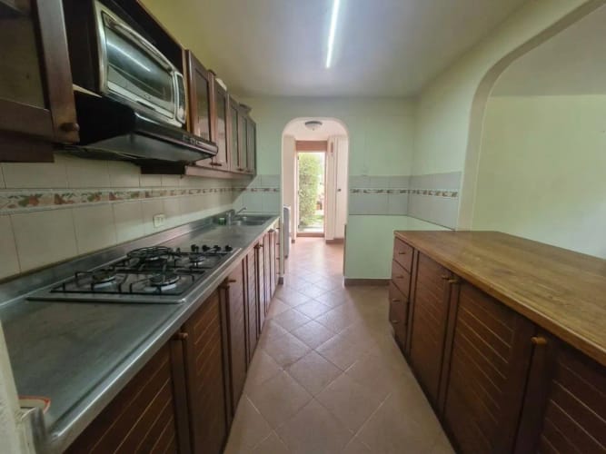 Casa de 4 alcobas en venta en El Tambo, La Ceja, 250 m² · foto 4 de 13