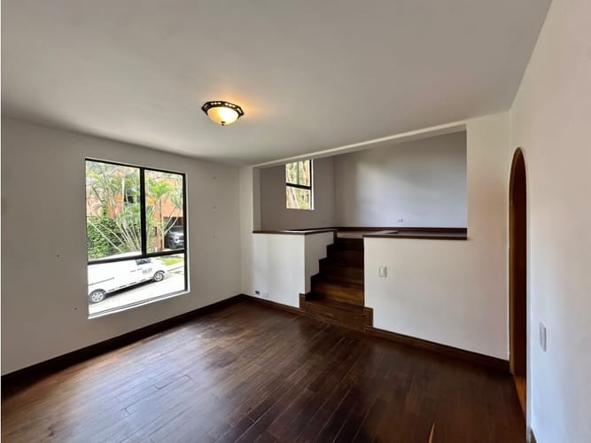 Casa de 5 alcobas en venta en San Lucas, Medellín, 224 m² · foto 15 de 24