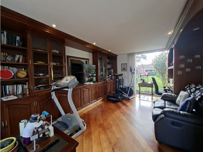 Casa en venta en Santa Barbara Central, Bogotá · foto 5 de 24