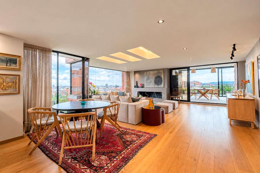Apartamento en venta en La Carolina, Bogotá · foto 2 de 18