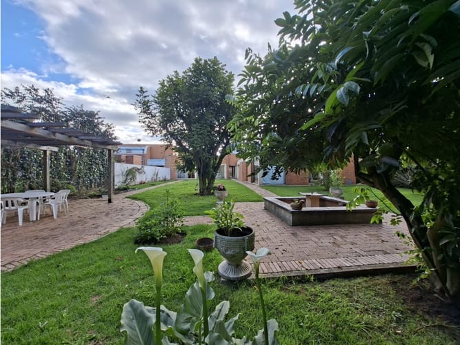 Casa en venta en Santa Barbara Central, Bogotá · foto 15 de 24