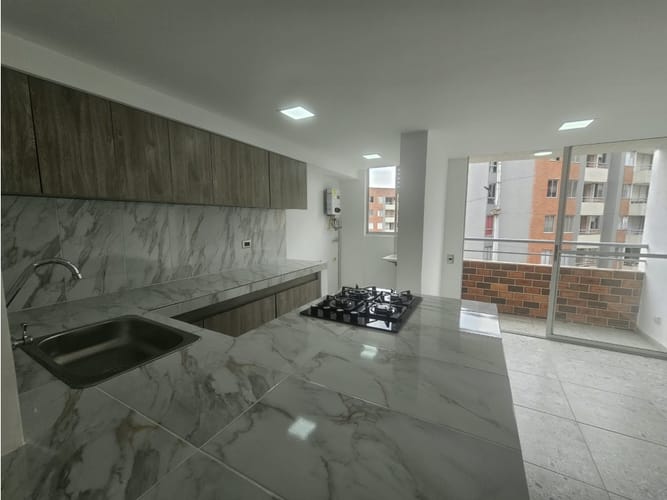 Apartamento de 3 alcobas en venta en La Ferreira, La Estrella, 52 m² · foto 2 de 23