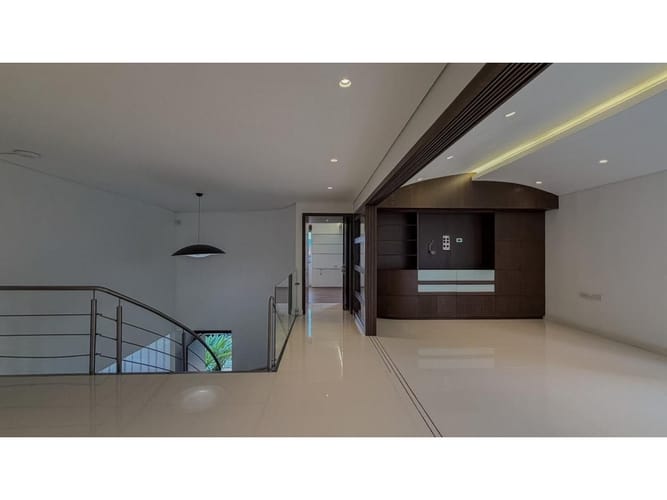 Casa de 3 alcobas en venta en El Poblado, Medellín, 298 m² · foto 11 de 22