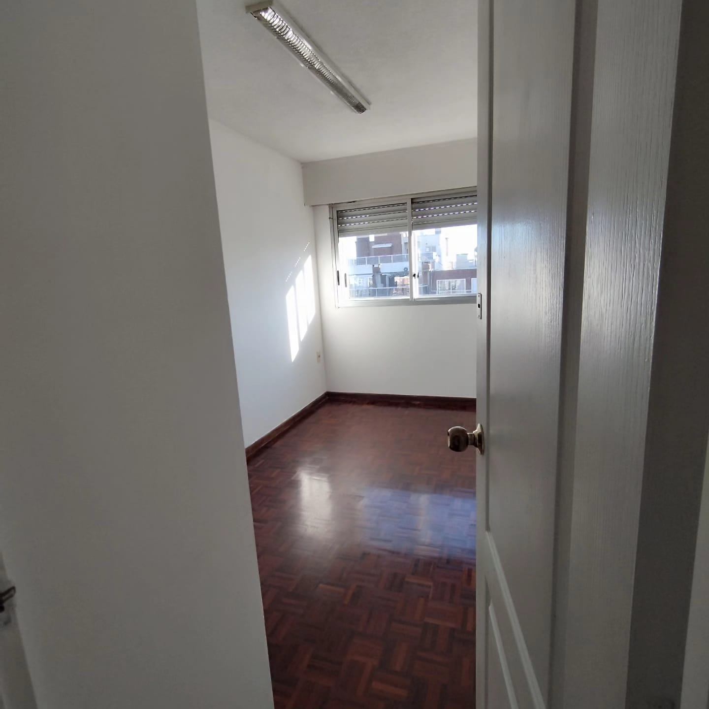 Apartamento en alquiler c/ cochera en Pocitos · Foto 7