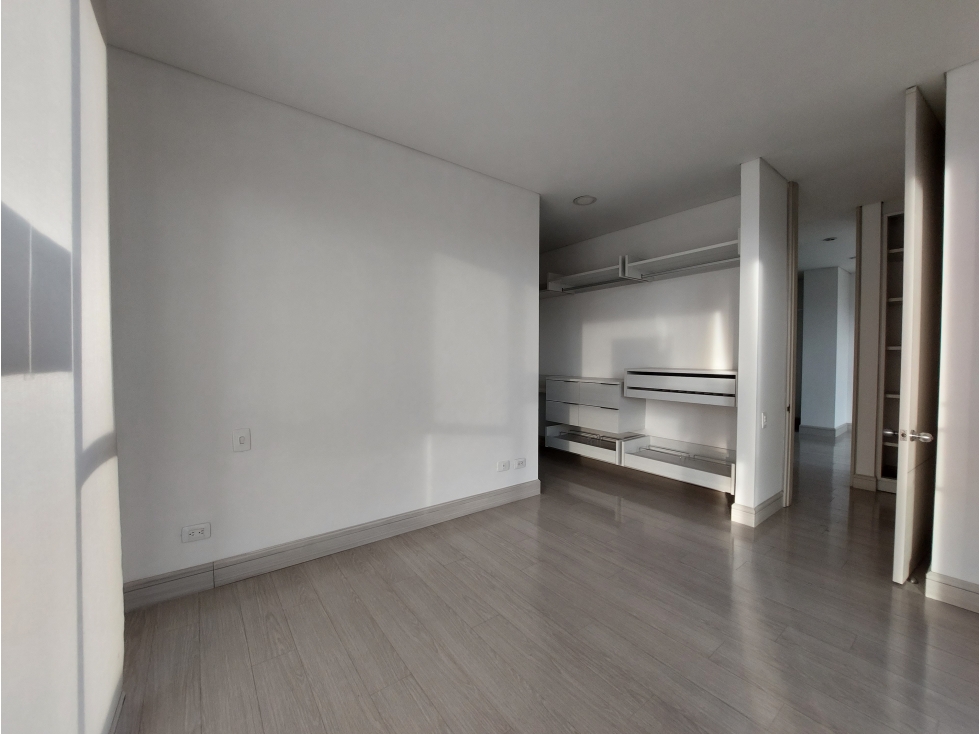 Apartamento en venta en Chico Norte, Bogotá · foto 15 de 19