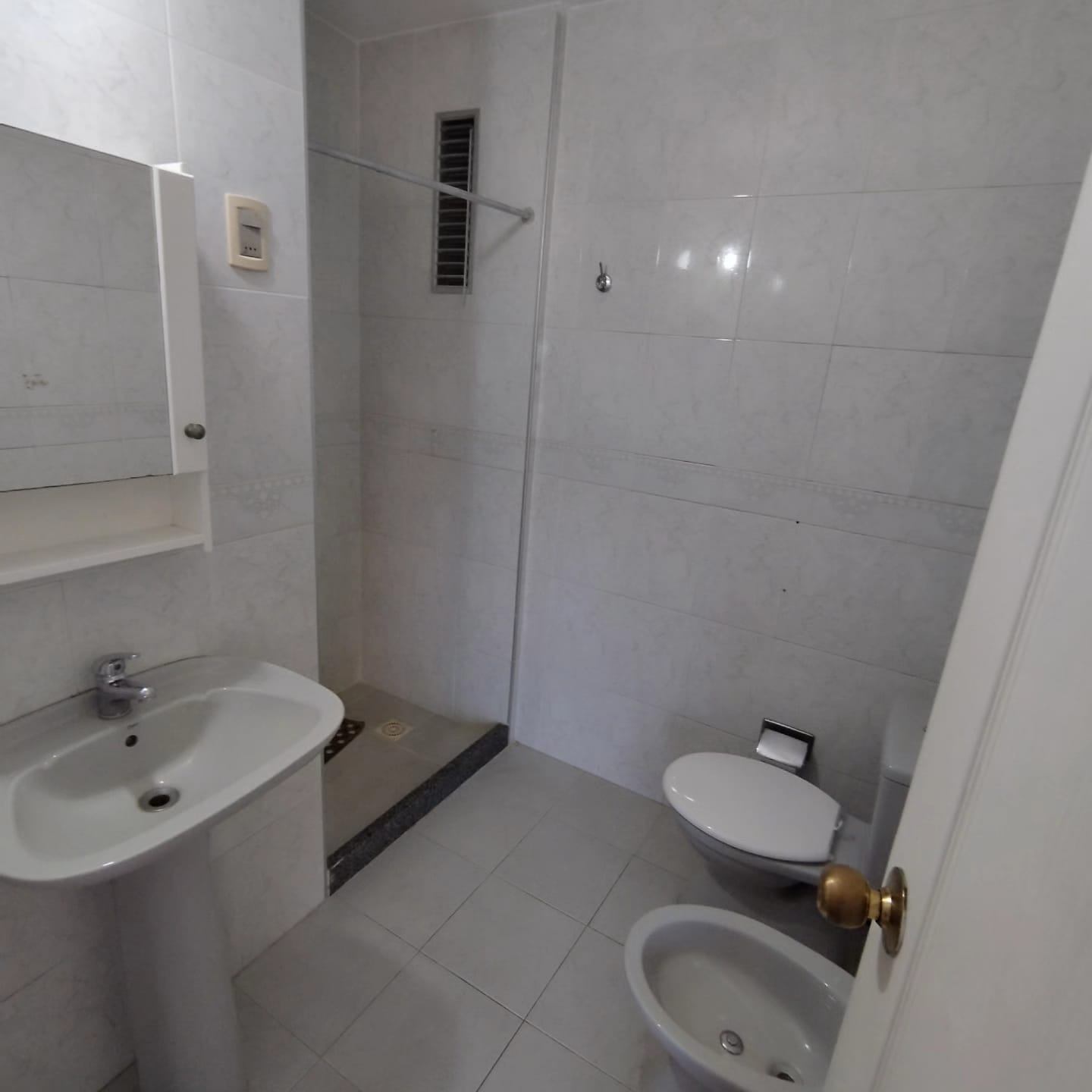 Apartamento en alquiler c/ cochera en Pocitos · Foto 9