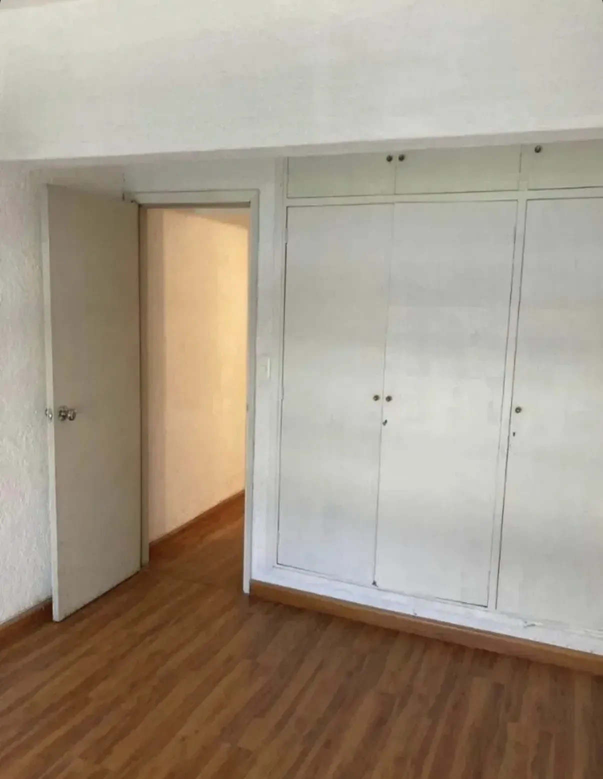 ALQUILER EN EL CENTRO DE 1 DORMITORIO, PISO 2 AL FRENTE, BALCON, ASCENSOR · Foto 7