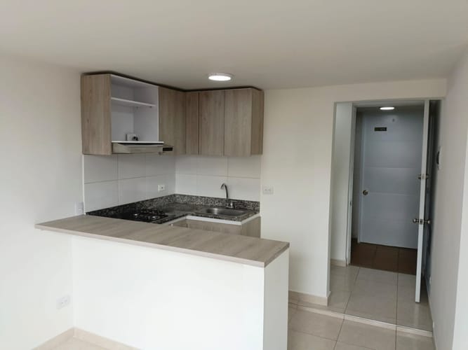 Apartamento en venta en Plaza Imperial Centro Comercial, Bogotá · foto 13 de 24