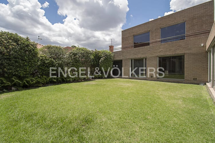Casa de 4 alcobas en venta en Santa Ana, Bogotá, 500 m² · foto 10 de 21