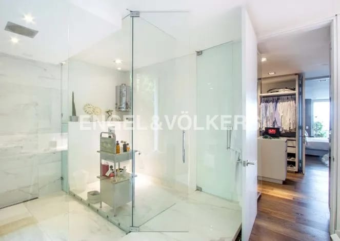 Apartamento de 4 alcobas en venta en Los Rosales, Bogotá, 476 m² · foto 18 de 19