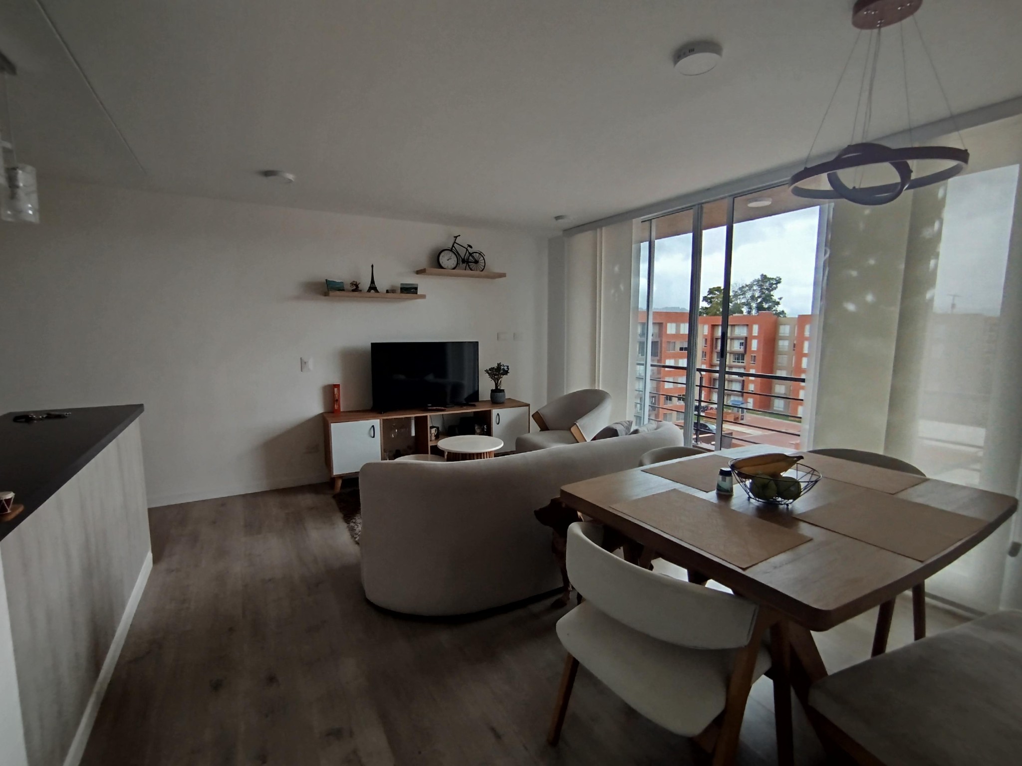 Apartamento en venta en Laura Vicuña, Chía · foto 3 de 16