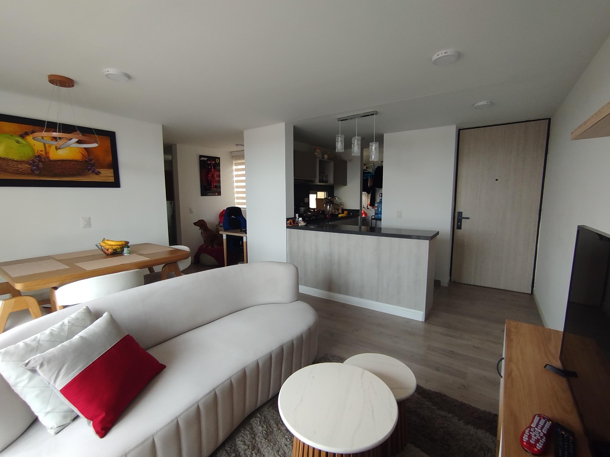 Apartamento en venta en Laura Vicuña, Chía · foto 2 de 16