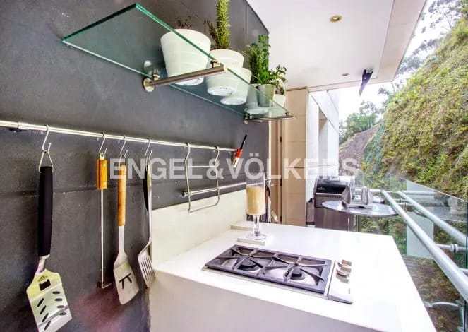 Apartamento de 4 alcobas en venta en Los Rosales, Bogotá, 476 m² · foto 10 de 19