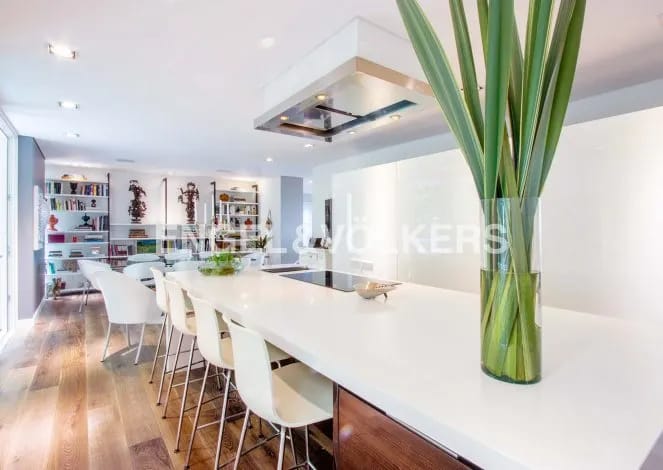 Apartamento de 4 alcobas en venta en Los Rosales, Bogotá, 476 m² · foto 7 de 19