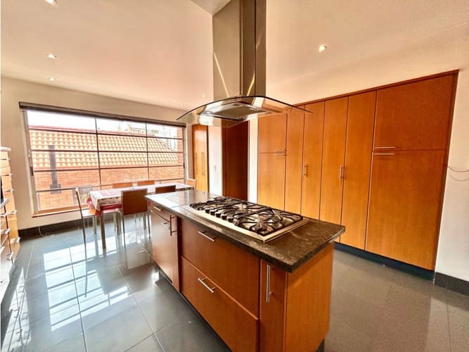 Apartamento de 3 alcobas en venta en Chicó Reservado, Bogotá, 353 m² · foto 15 de 24