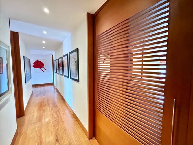 Apartamento de 3 alcobas en venta en Chicó Reservado, Bogotá, 353 m² · foto 18 de 24