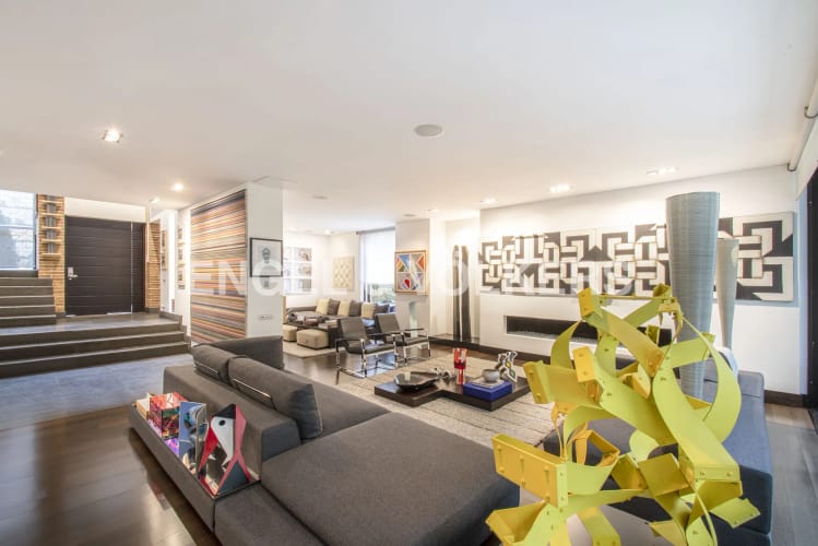 Casa de 5 alcobas en venta en Chicó Alto, Bogotá, 523 m² · foto 2 de 24