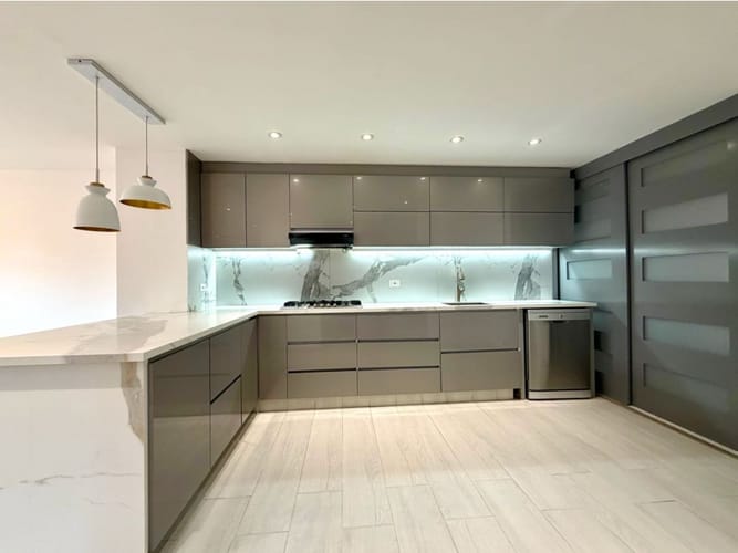Apartamento de 2 alcobas en venta en Chicó Reservado, Bogotá, 155 m² · foto 9 de 19