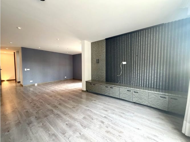Apartamento de 2 alcobas en venta en Chicó Reservado, Bogotá, 155 m² · foto 14 de 19