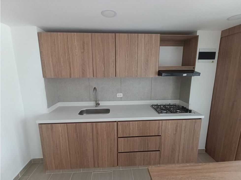 Apartamento en arriendo en Cuatro Esquinas, Rionegro · foto 2 de 14