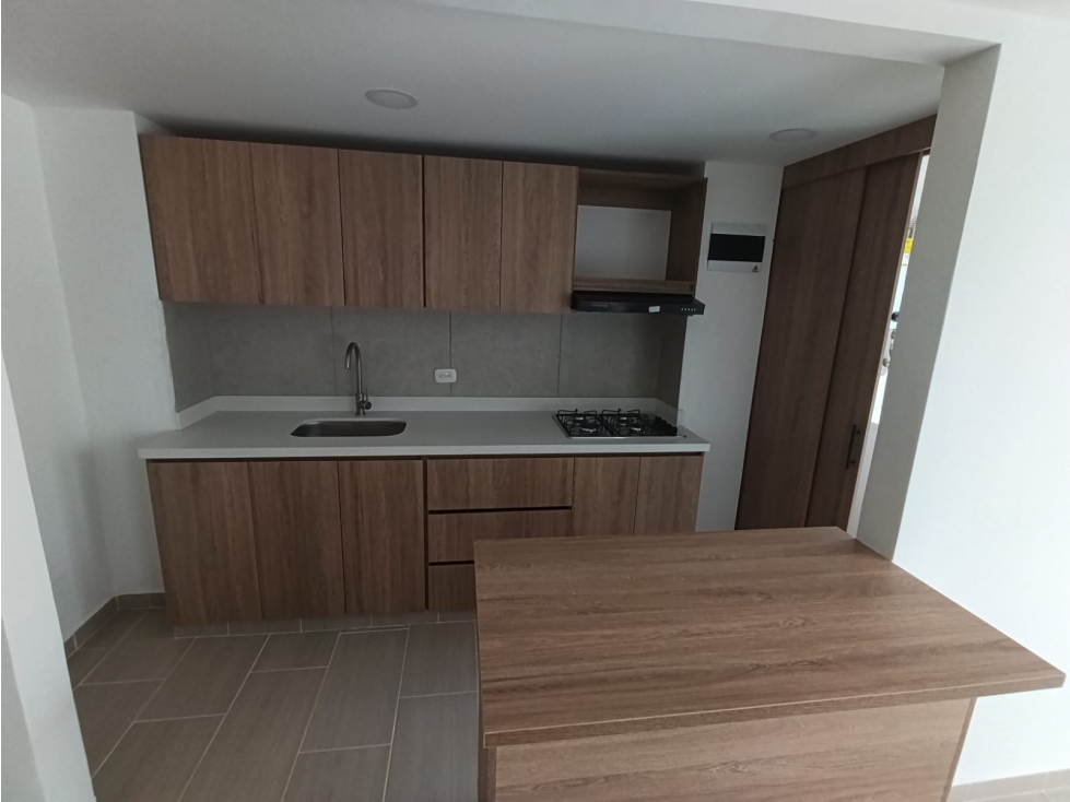 Apartamento en arriendo en Cuatro Esquinas, Rionegro · foto 4 de 14