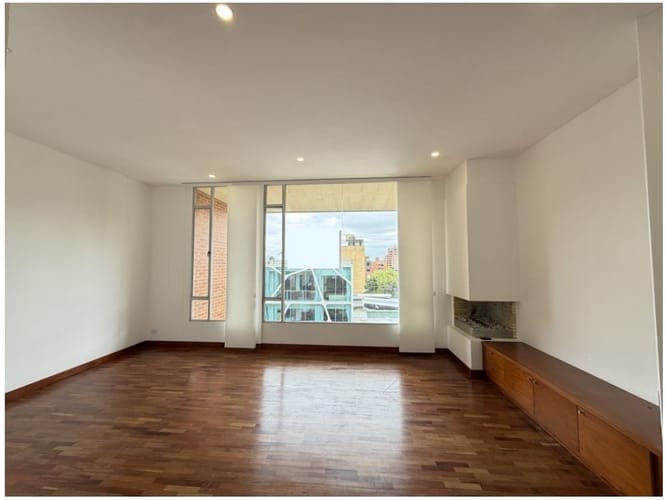 Apartamento de 2 alcobas en venta en Emaus, Bogotá, 135 m² · foto 3 de 11