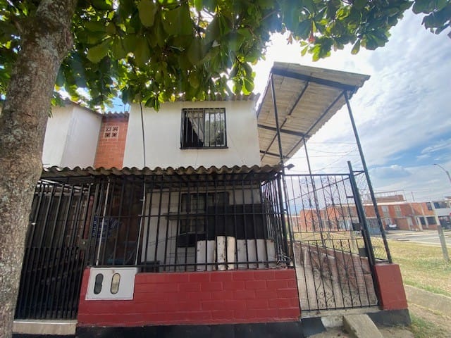 Casa de 4 alcobas en venta en Cd. Terranova, Jamundí, 95 m² · foto 2 de 24