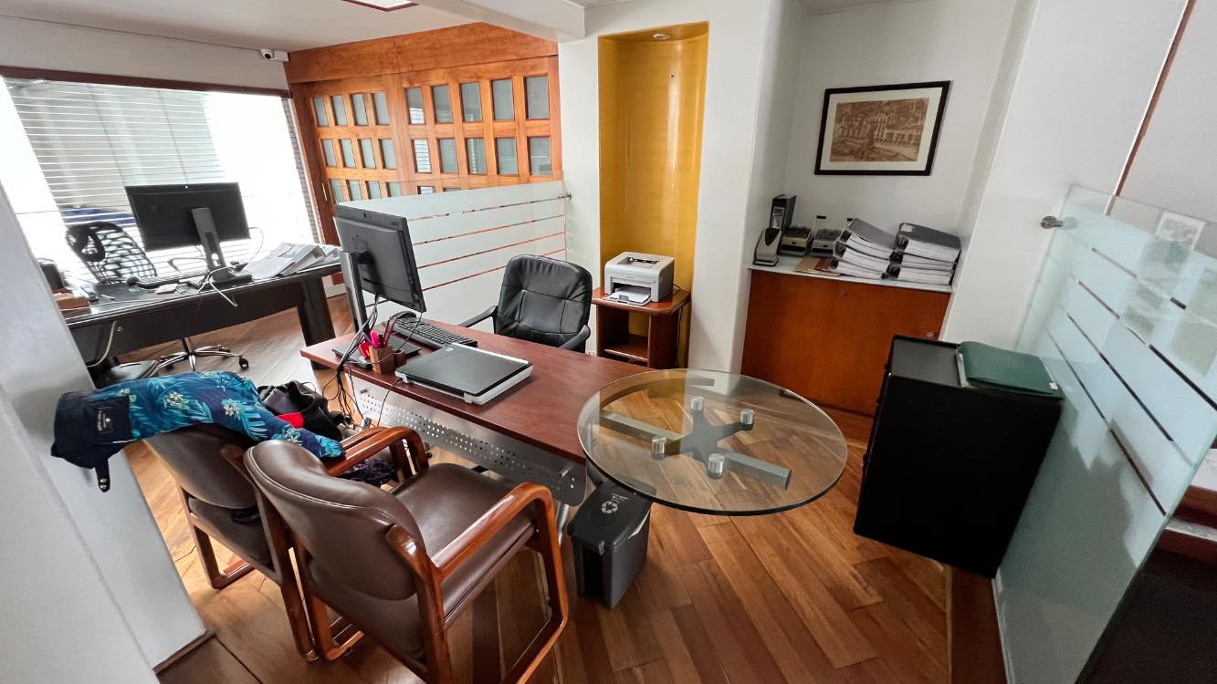 Casa en venta en Santa Barbara, Bogotá · foto 3 de 23