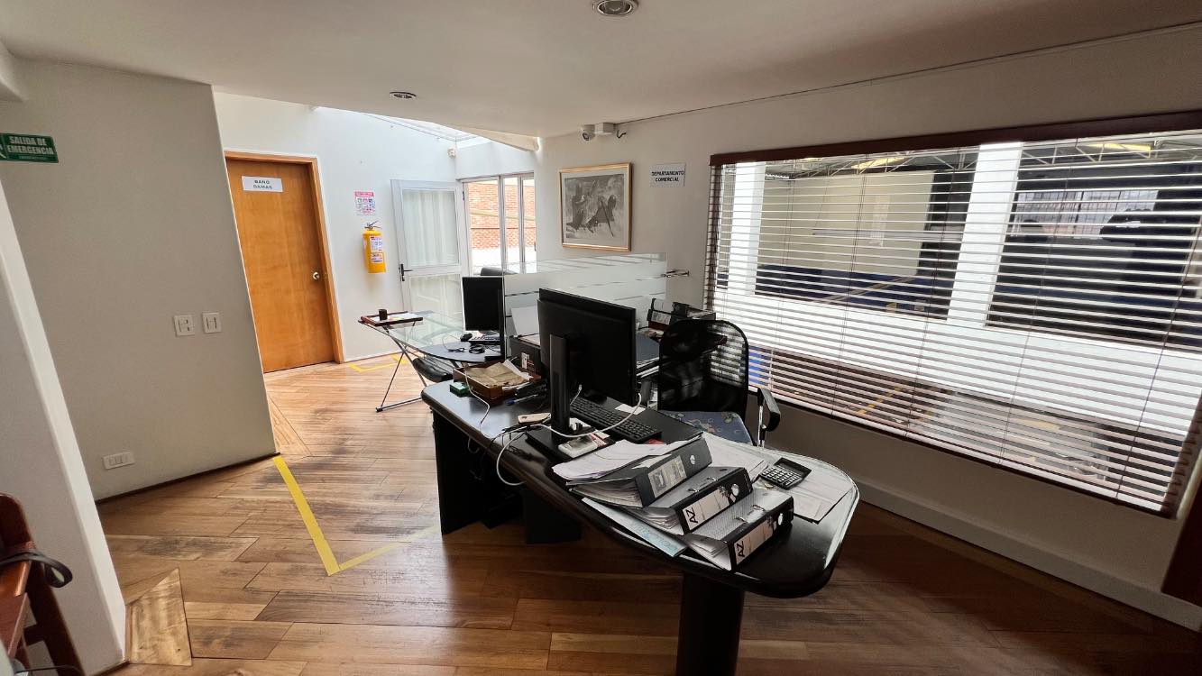 Casa en venta en Santa Barbara, Bogotá · foto 4 de 23