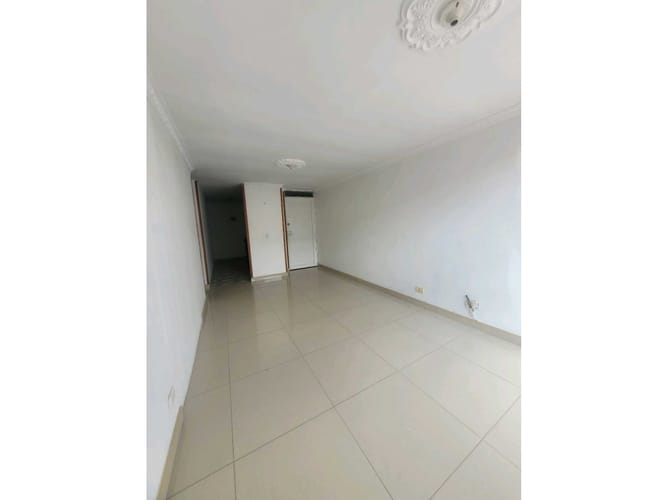 Apartamento de 3 alcobas en venta en El Hato, Funza, 60 m² · foto 2 de 14