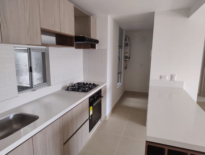Apartamento de 3 alcobas en venta en Hacienda Santa Cruz, Ibagué, 93 m² · foto 6 de 10