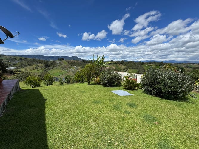 Finca en venta en Rivera, El Carmen de Viboral, 435 m² · foto 2 de 24