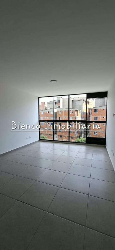 Apartamento de 2 alcobas en arriendo en Puerto Madero, Girón, 48 m² · foto 3 de 17