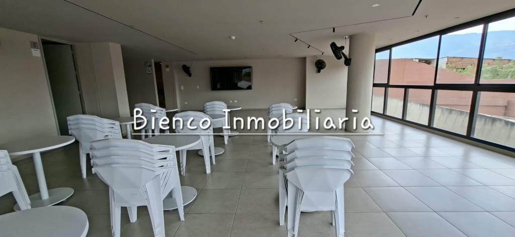 Apartamento de 2 alcobas en arriendo en Puerto Madero, Girón, 48 m² · foto 14 de 17