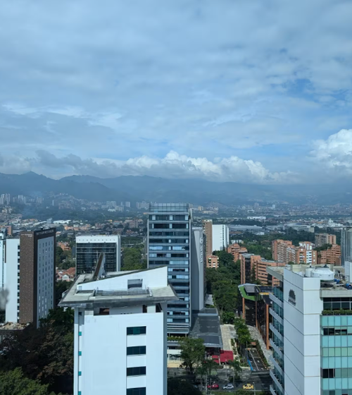 Apartamento en venta en El Poblado, Medellín · foto 8 de 10