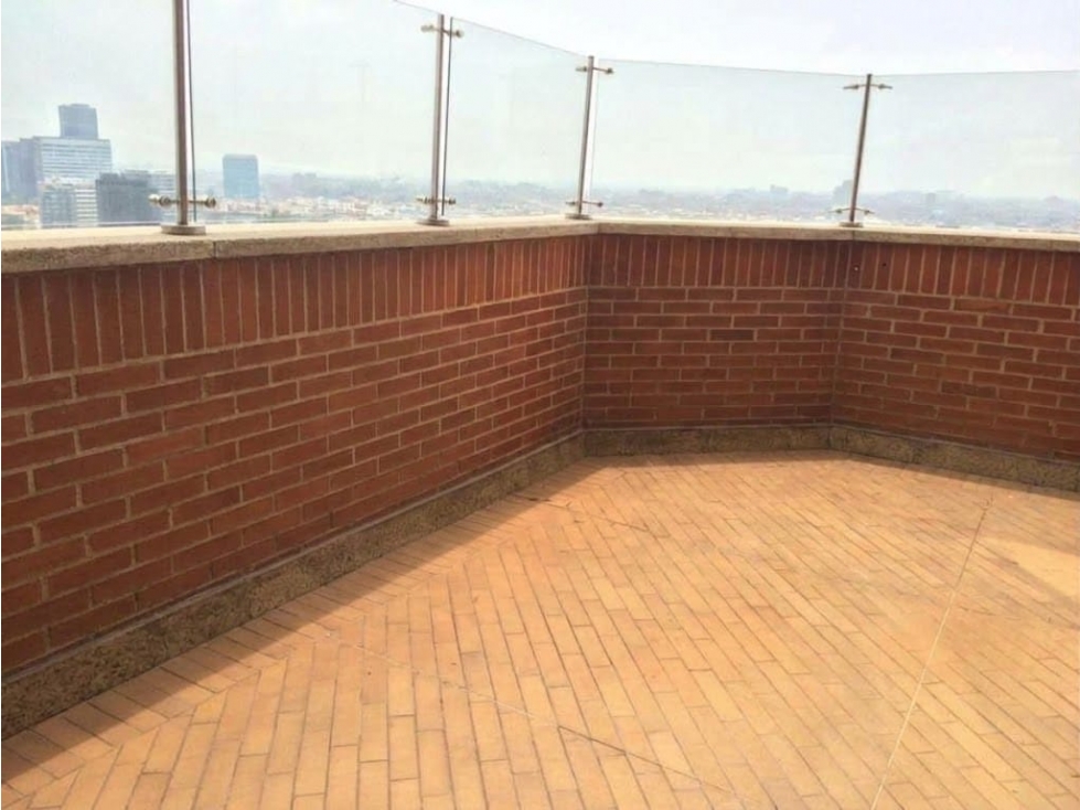 Apartamento en arriendo en Country Club, Bogotá · foto 3 de 23