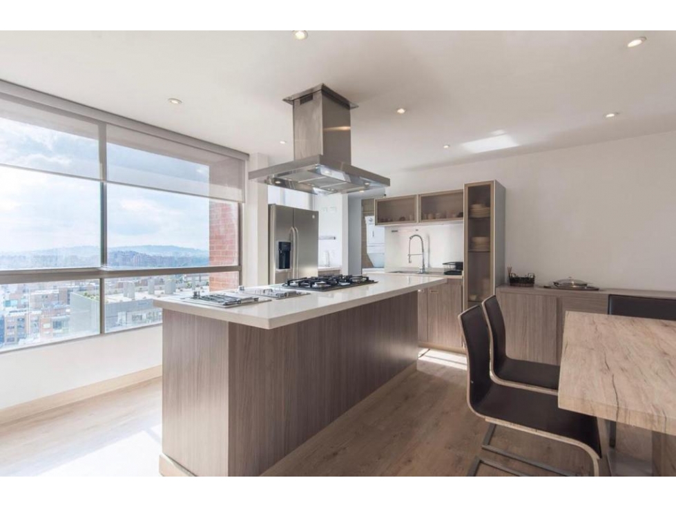 Apartamento en arriendo en Country Club, Bogotá · foto 10 de 23