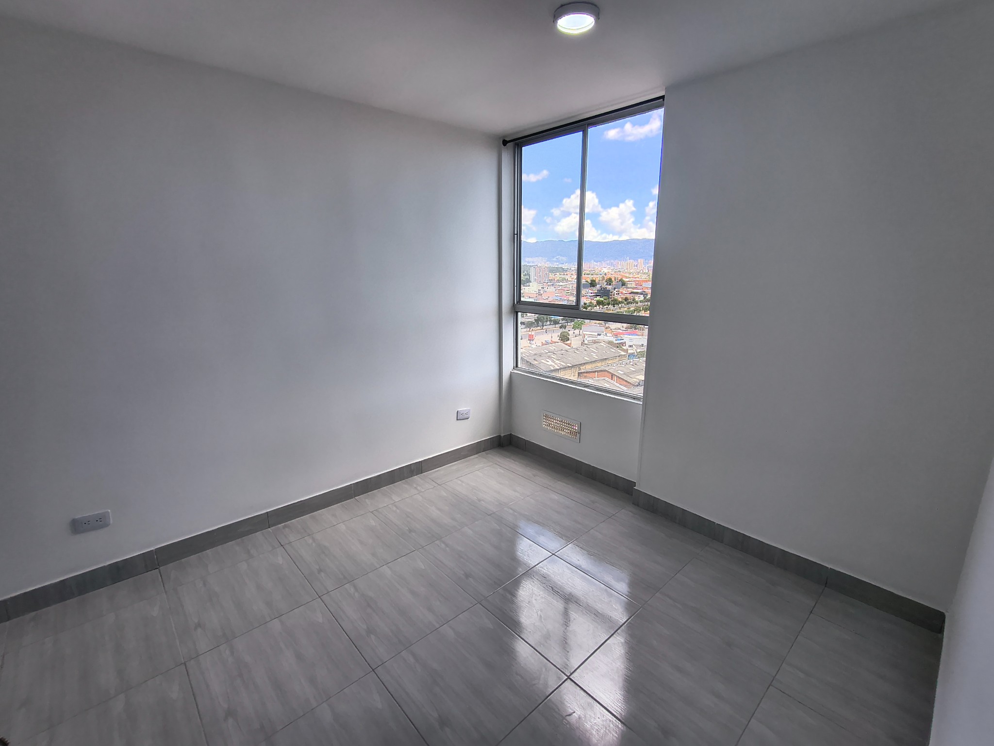 Apartamento en venta en Ciudad Techo Ii, Bogotá · foto 8 de 13