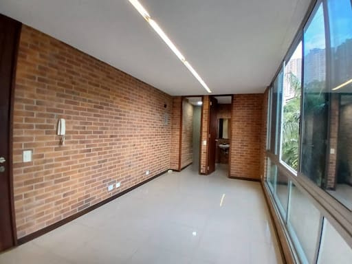 Oficina en arriendo en San Diego, Medellín, 22 m² · foto 2 de 6