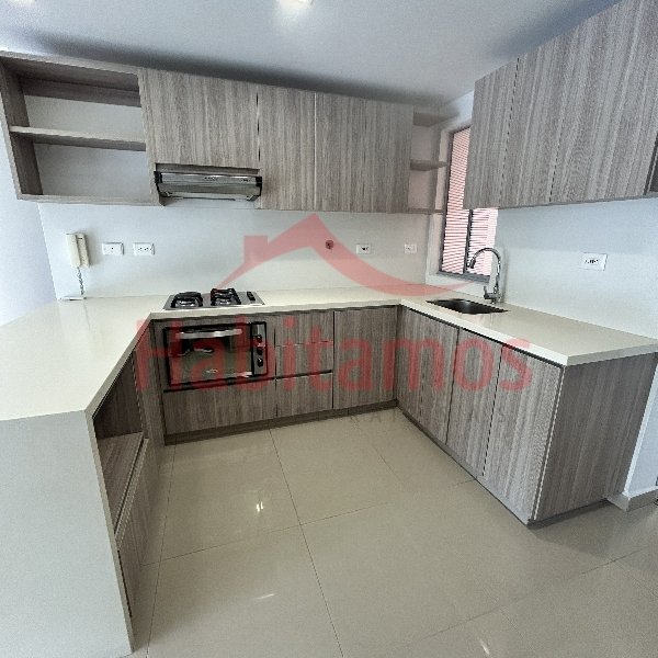 Apartamento en Arriendo en Loma de San Jose, Sabaneta en Loma De San Jose