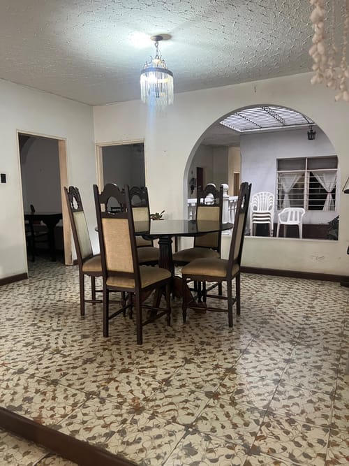 Casa de 6 alcobas en venta en Santa Anita, Cali, 279 m² · foto 4 de 21