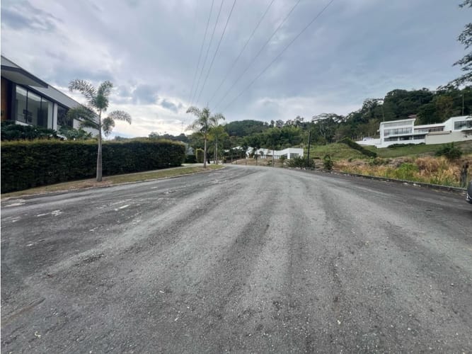 Lote en venta en Las Pavas, Manizales, 2393 m² · foto 8 de 20