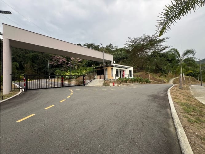 Lote en venta en Las Pavas, Manizales, 2393 m² · foto 14 de 20