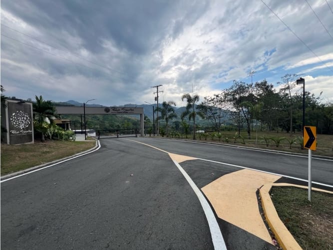 Lote en venta en Las Pavas, Manizales, 2393 m² · foto 18 de 20