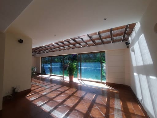 Casa de 3 alcobas en arriendo en El Poblado, Medellín, 217 m² · foto 6 de 24