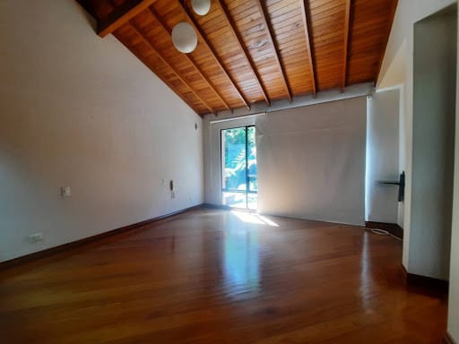 Casa de 3 alcobas en arriendo en El Poblado, Medellín, 217 m² · foto 20 de 24