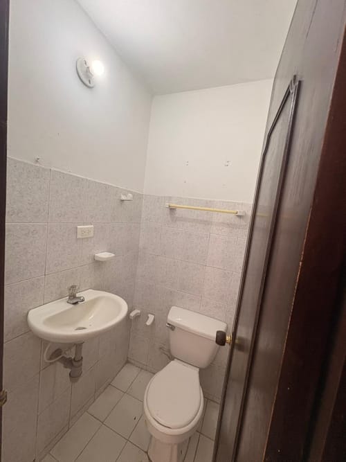 Local en arriendo en Quinta Oriental, Cúcuta, 27 m² · foto 4 de 4